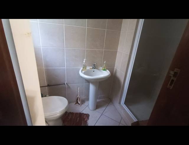 2 BEDROOM DUPLEX FOR SALE IN ESCOMBE